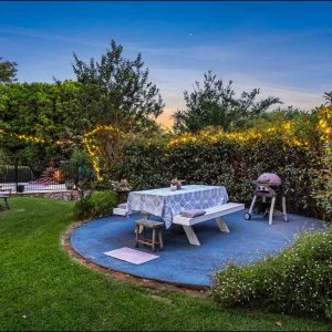Picnic in the Garden